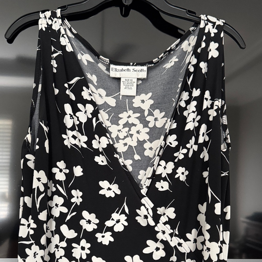 Sleeveless V-Neck Black & White Floral Midi Dress with Waist Tie